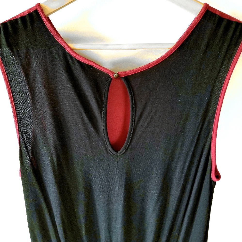 💃🏻Red Maroon Ruched Dress - Picture 4 of 6
